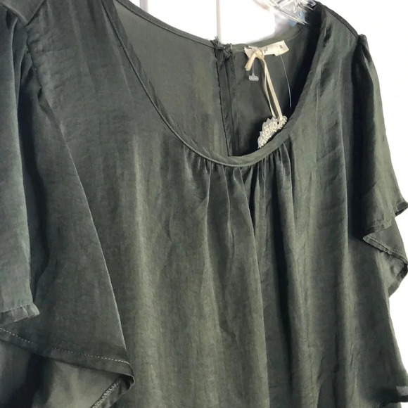 HAZEL Tiered Blouse - Picture 2 of 5